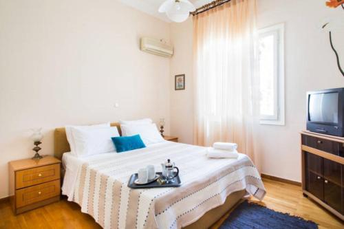 Large 3 bedroom Apt with Terrace, Athens (photo 4)