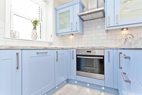 Kitchen, Seaside Cottage in East Southbourne and Tuckton