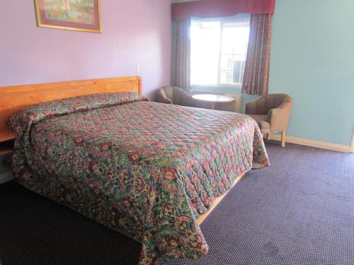 Starlight Inn Van Nuys - image 8