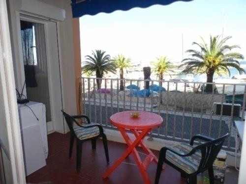 Appartement Hyeres, 2 pieces, 4 personnes - FR-1-335-66