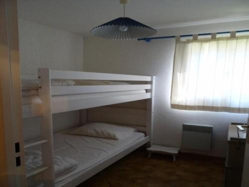 Appartement Hyeres, 3 pieces, 4 personnes - FR-1-335-91