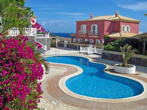 LAS DUNAS 2 by RENTMEDANO Pretty 2 bedroom villa, ocean views, pool and WiFi