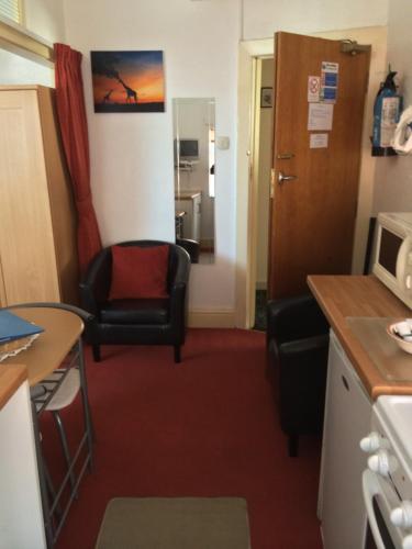 Standard Apartment image 4