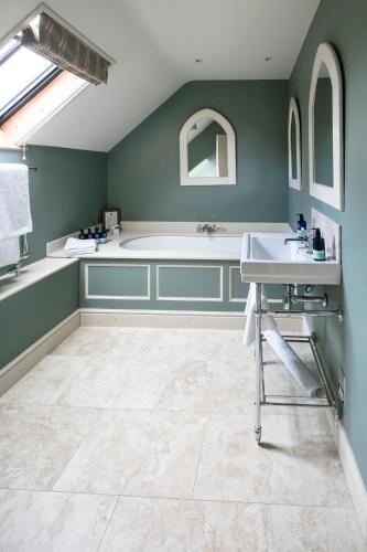 The Kingham Plough – Chipping Norton