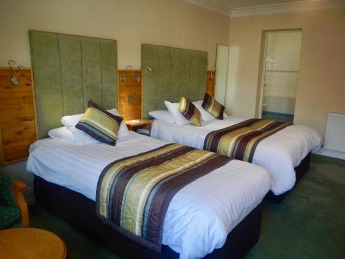 Burton Hotel - image 5