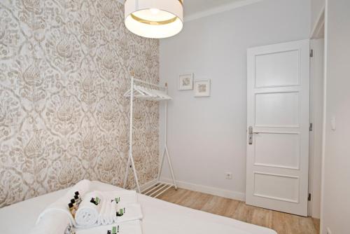 BmyGuest - Ambassador Boutique Apartment II - image 5