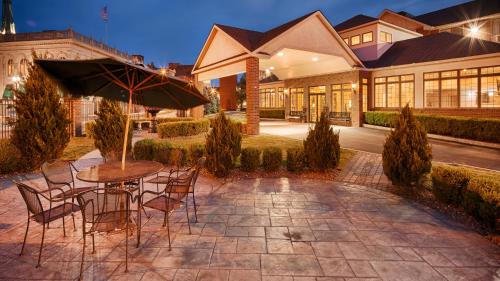 Best Western PLUS Franklin Square Inn - image 4
