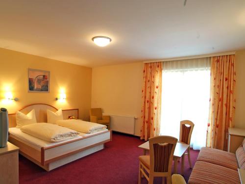 Hotel Gasthof Neuner - image 12
