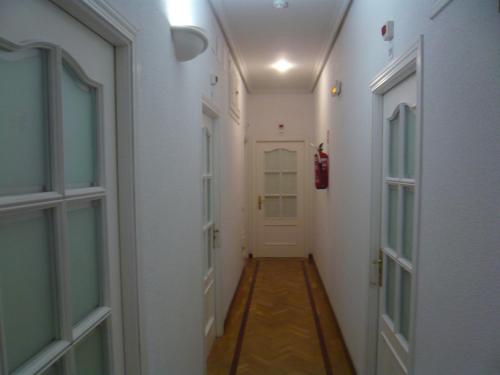 Hostal Triana - image 10
