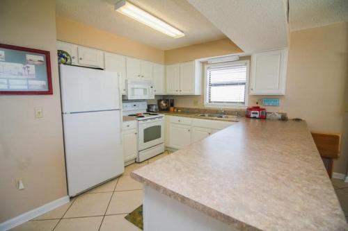 Seaside Beach and Racquet Club 3906 - image 3