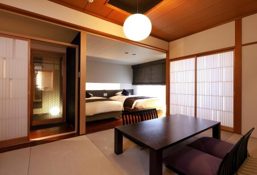 Room with Tatami Area - Non-Smoking