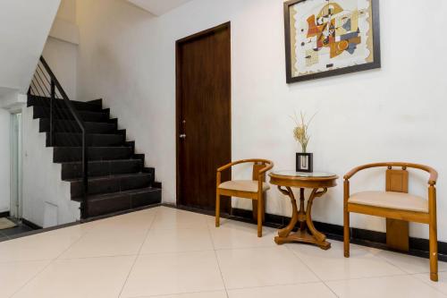 レッドドアーズ プラス アット チペテ ダマイ