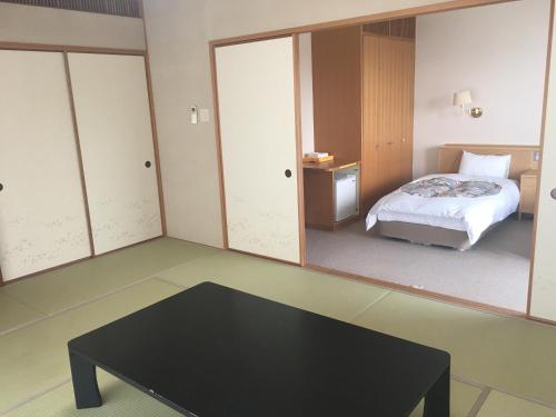 Well Goshikihama Resort Center