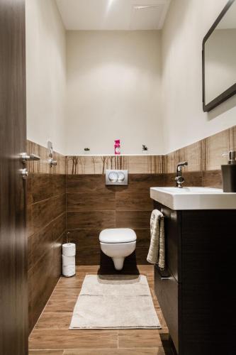 K10 Apartment - main image