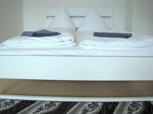 BNB Potsdamer Platz - Rooms & Apartments - image 11