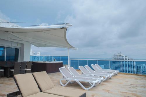 OCEAN VIEW SPACIOUS PENTHOUSES WITH BIG TERRACES AND OVER 318 Square Meters