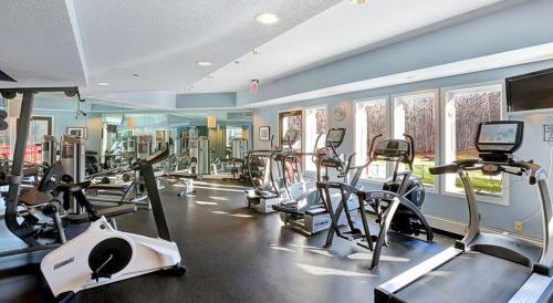 Ski In/Out Trailside Townhome - image 2
