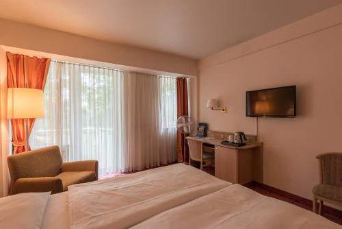 Parkhotel Frankfurt Airport - main image