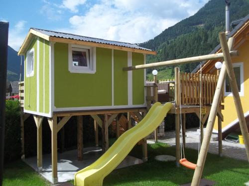 מגרש משחקים, Appartement Almzeit mit Infrarotkabine in Sankt Nikolai