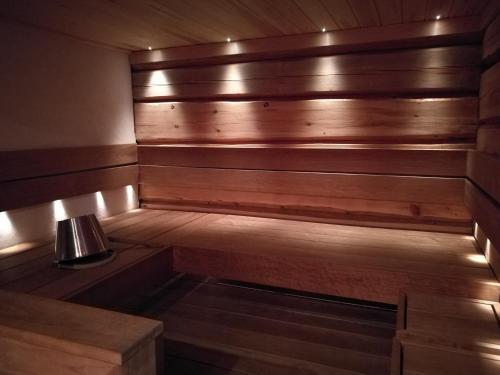 ซาวน่า, Syote Cottage in ซิยอเต