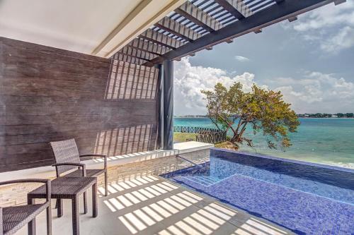 Hideaway at Royalton Negril Resort & Spa All Inclusive