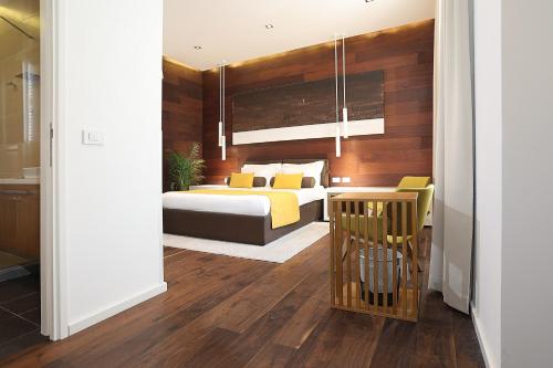1 queen bed