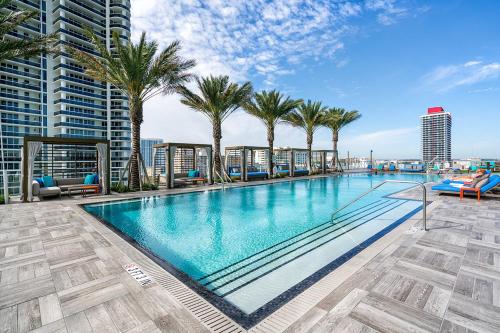 Luxurious Hyde Resort Apartments in Hollywood, USA