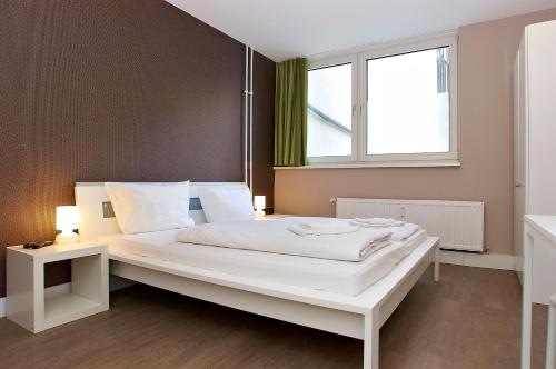 Apartmenthouse Berlin - Am Görlitzer Park - image 6