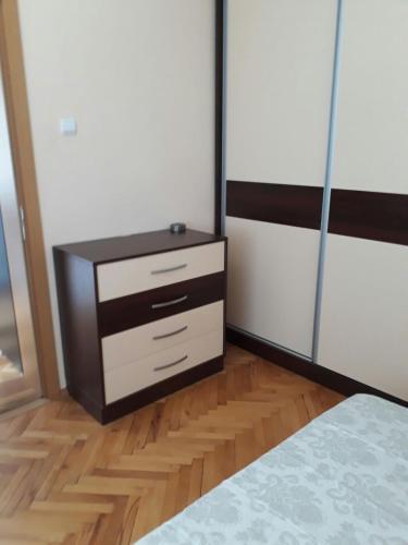 Apartment ILIEVI - image 9