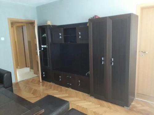 Apartment ILIEVI - image 8