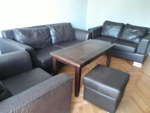 Apartment ILIEVI - image 4