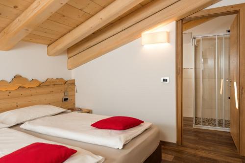 Hotel Garni Lastei - image 2