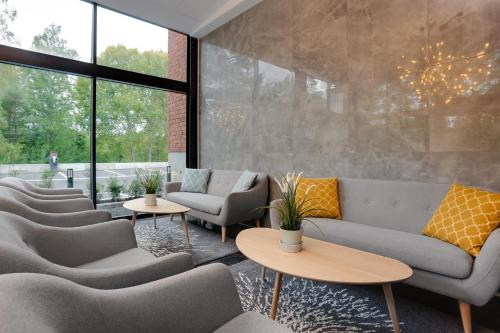 Almnäs Park Hotel - image 3