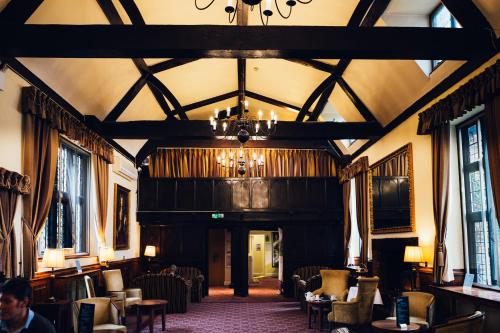 Mercure Letchworth Hall Hotel - image 6