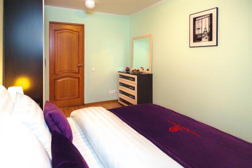 LuxApartments - Докучаев переулок 3 - image 4