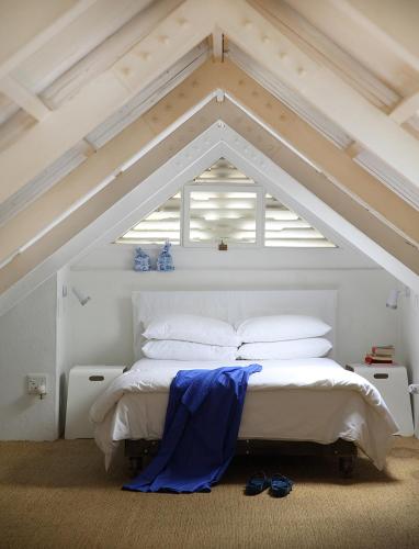 One-Bedroom House room in InAweStays Holiday Homes