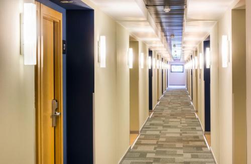 Hotel Zentral Ave - image 4