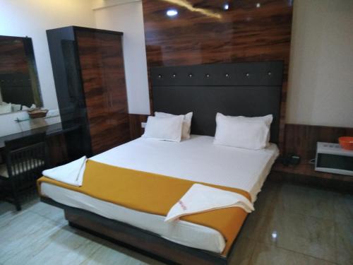 Atharva Hotel