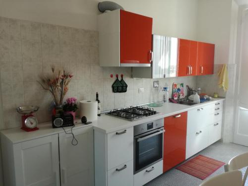 Treehouse - Spacious Private Rooms in Central Pisa Near Station & Airport 2