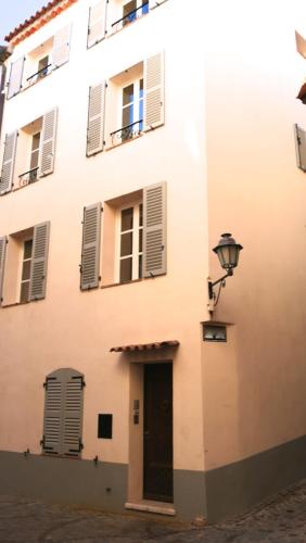 Entrance, Maison De La Tour in Antibes