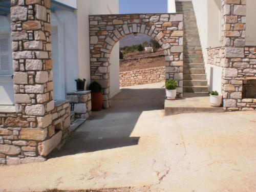 Panorama studios in PisoLivadi 4