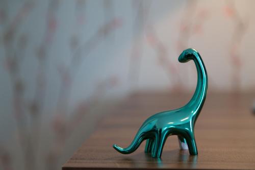 Exquisite Station Penthouse with Balcony & Parking & Sleeps 6 - image 6