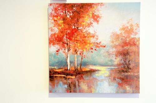 Exquisite Station Penthouse with Balcony & Parking & Sleeps 6 - image 7