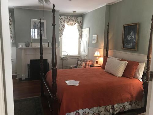 The Cannonboro Inn