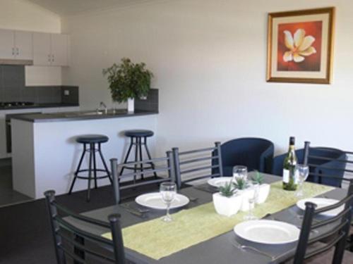 Sovereign Views Apartments Ideally located in the Golden Point area, Sovereign Views Apartments promises a relaxing and wonderful visit. Featuring a satisfying list of amenities, guests will find their stay at the property a co