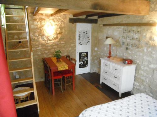 La Maison Rouge - image 12