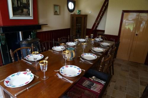 The Old Labor House 1525 in สกูล