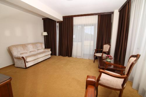 Two Bedroom Suite 4****