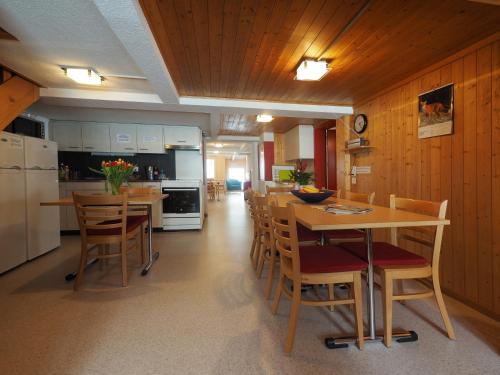 virtuve, Esthers Guesthouse in Gimelvalde