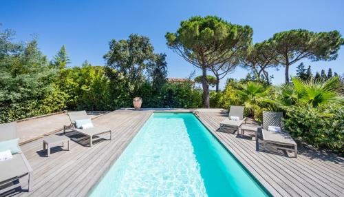 Villa des Salins by Hotel des Lices - Accommodation - Saint-Tropez